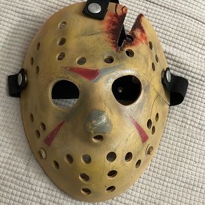 Friday the 13th part 4 mask kinda broken [discount]